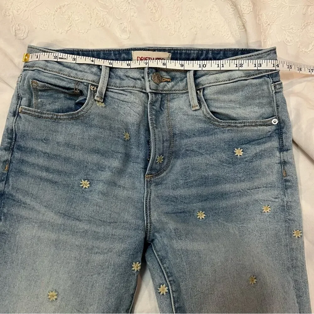 Driftwood Gizelle Embroidered Daisy Jean size 26/27